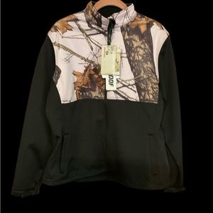 Mossey oak jacket NWT